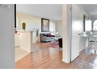 Photo #6: 955932 Listing 