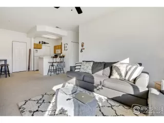 Photo #4: 955952 Listing