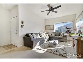 Photo #5: 955952 Listing