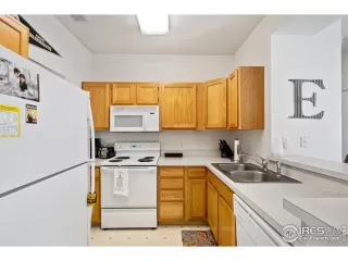 Photo #6: 955952 Listing