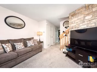 Photo #4: 955968 Listing 