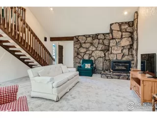 Photo #5: 955990 Listing 