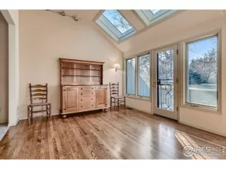 Photo #6: 955990 Listing 