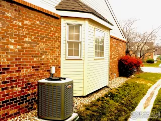 Photo #4: 956016 Listing