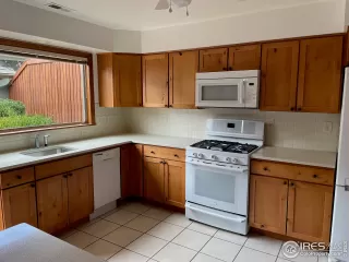 Photo #2: 956121 Listing 