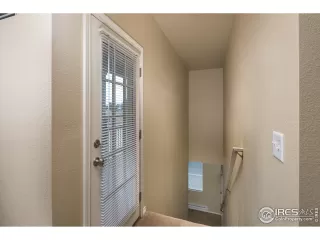 Photo #4: 956122 Listing