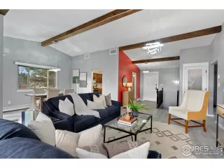 Photo #4: 956134 Listing