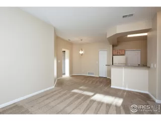 Photo #5: 956188 Listing