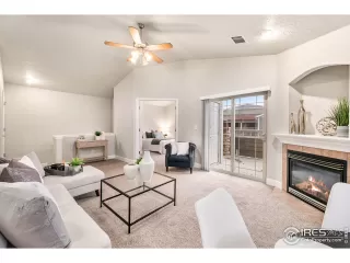 Photo #4: 956263 Listing