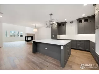 Photo #6: 956268 Listing