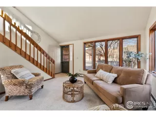 Photo #4: 956323 Listing 