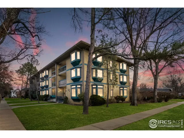 MLS: 956338 Condo For Sale