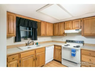 Photo #5: 956338 Listing