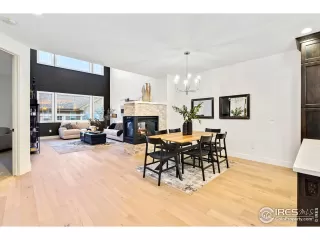 Photo #4: 956342 Listing