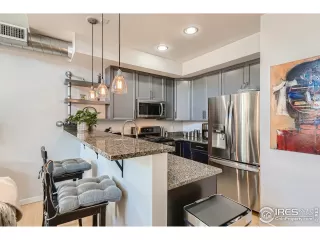 Photo #4: 956390 Listing