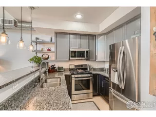 Photo #5: 956390 Listing