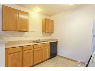 Photo #5: 956421 Listing