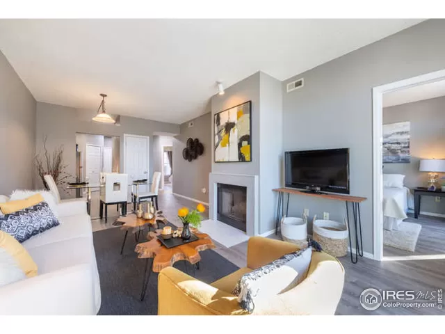 MLS: 956451 Condo For Sale