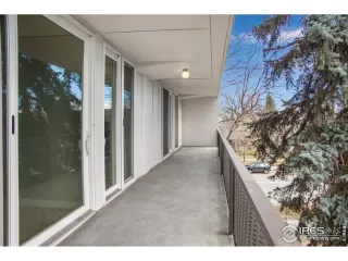 Photo #4: 956478 Listing