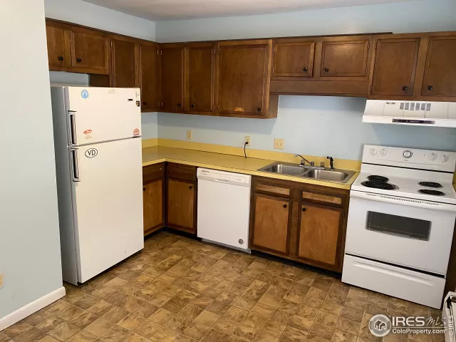 MLS: 956746 Condo For Sale