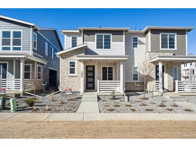 MLS: 9567492 Condo For Sale