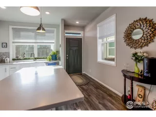 Photo #5: 956777 Listing