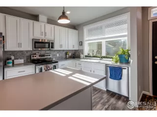 Photo #6: 956777 Listing