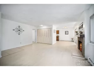 Photo #4: 956795 Listing 