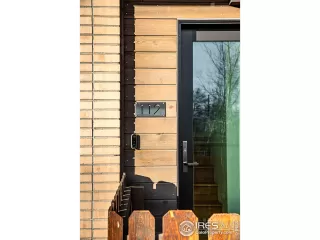 Photo #2: 956816 Listing