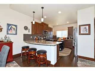 Photo #4: 956827 Listing