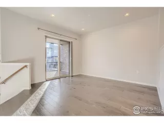 Photo #4: 956847 Listing