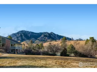 Photo #1: 956857 Listing