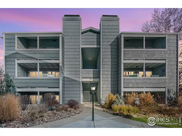 MLS: 956945 Condo For Sale