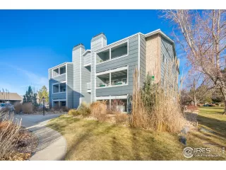 Photo #2: 956945 Listing