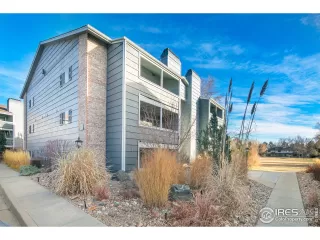 Photo #3: 956945 Listing