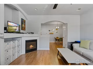 Photo #5: 957019 Listing