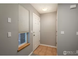 Photo #3: 957077 Listing