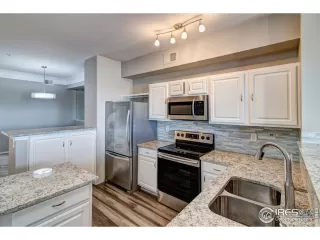 Photo #5: 957113 Listing