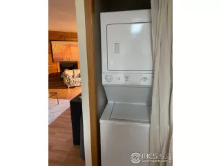 Photo #4: 957119 Listing