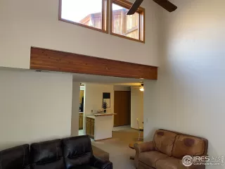 Photo #3: 957130 Listing