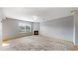 Photo #4: 957140 Listing