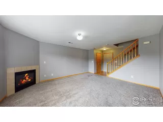 Photo #5: 957140 Listing