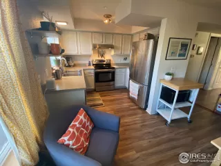 Photo #4: 957213 Listing 