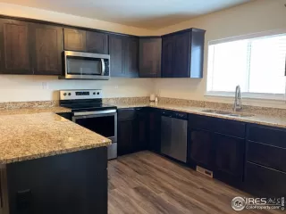 Photo #4: 957231 Listing