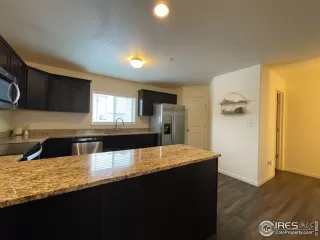 Photo #5: 957231 Listing