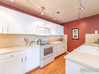 Photo #5: 957304 Listing