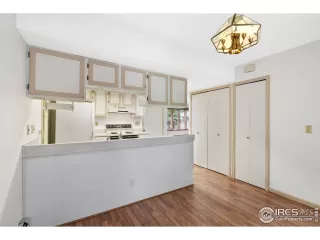 Photo #6: 957353 Listing