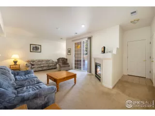 Photo #5: 957376 Listing