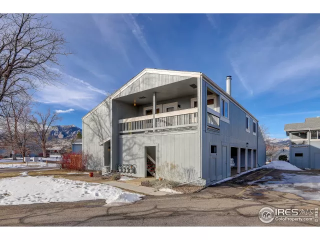 MLS: 957409 Condo For Sale