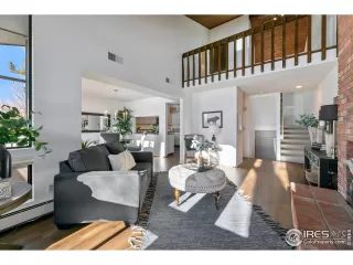 Photo #4: 957425 Listing